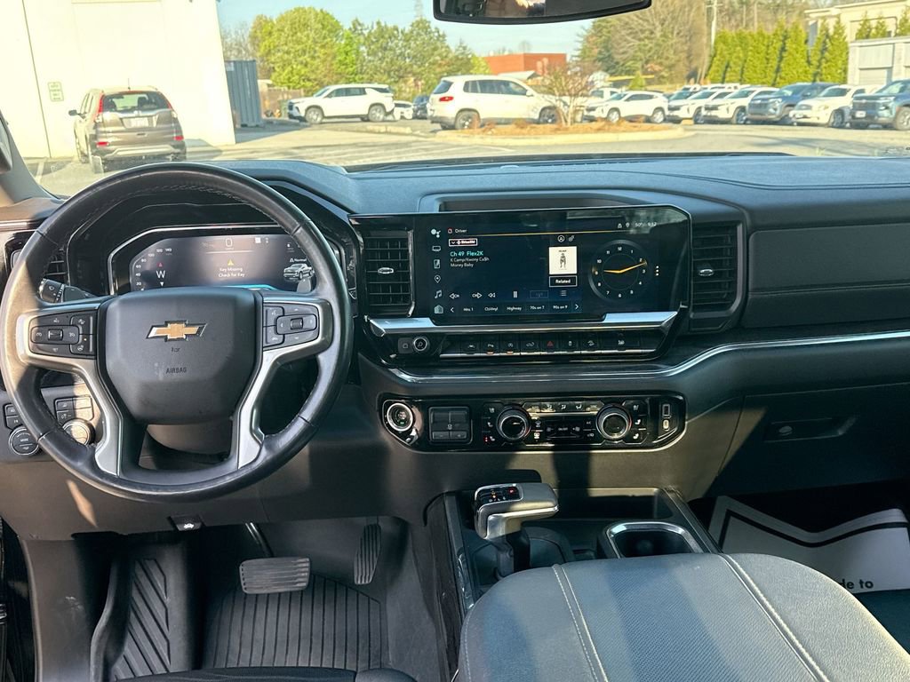 Used 2023 Chevrolet Silverado 1500 LTZ AWD/4WD image 24