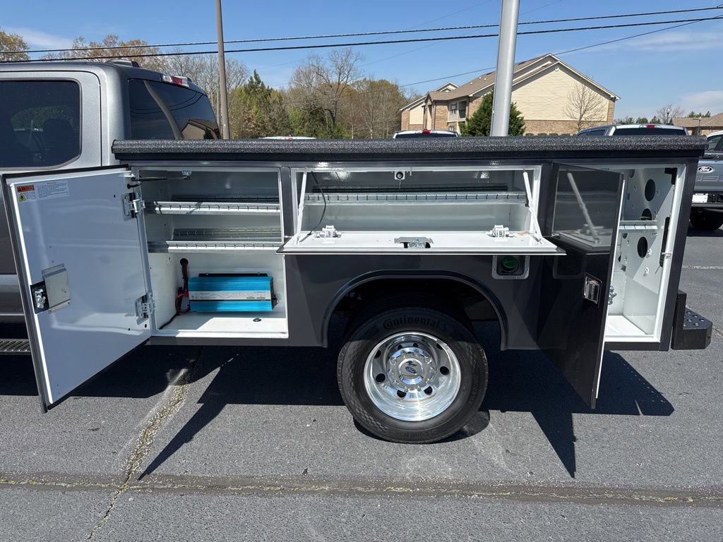New 2026 Ford F450 Lariat image 36
