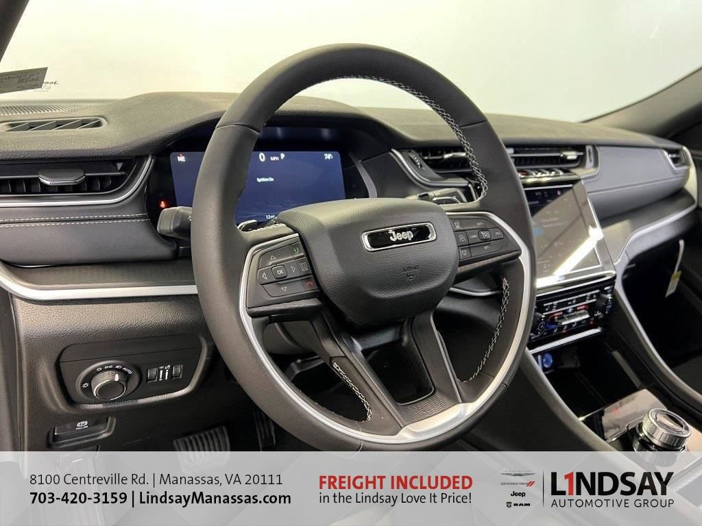 New 2025 Jeep Grand Cherokee Laredo X w/ Luxury Tech Group I image 17