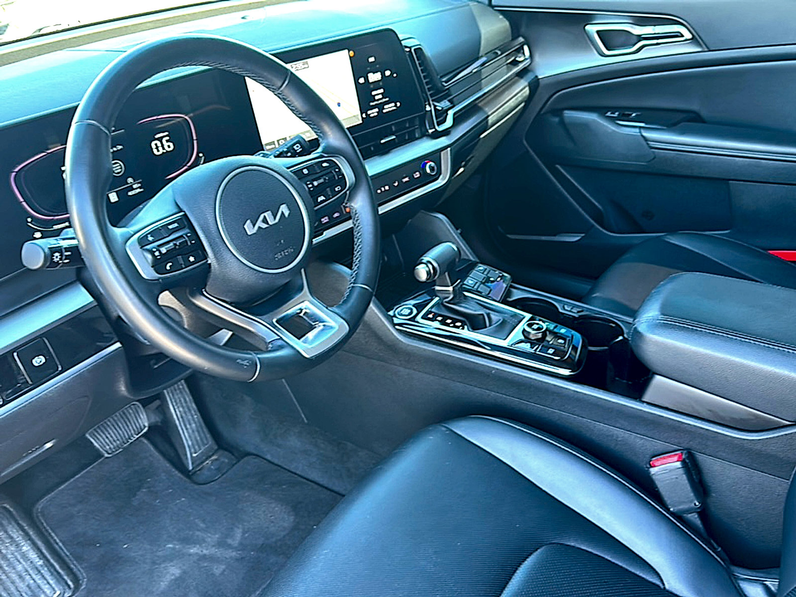 Used 2023 Kia Sportage EX image 12