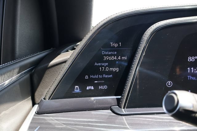 Used 2024 Cadillac Escalade ESV Sport AWD/4WD image 18