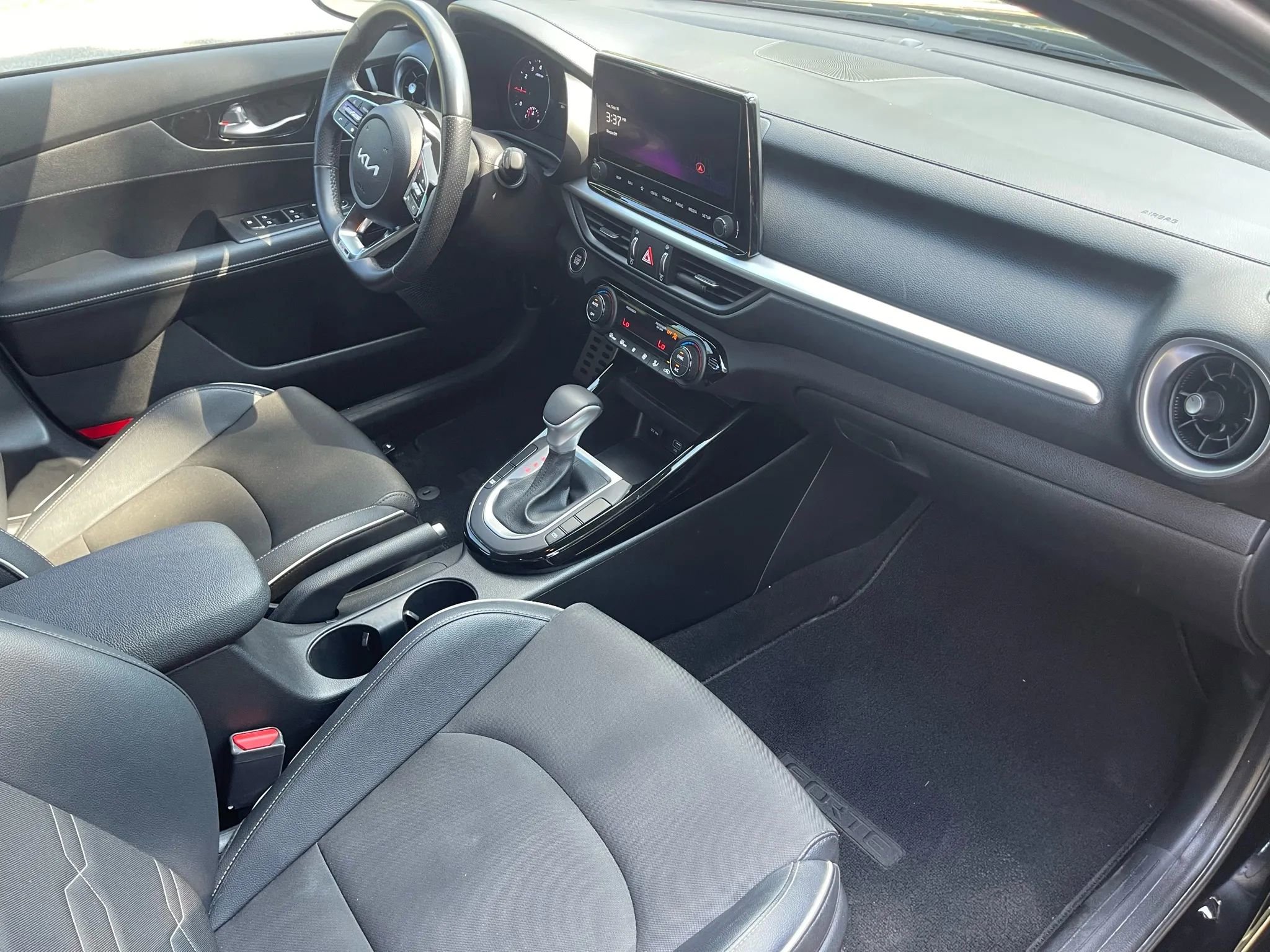 Used 2023 Kia Forte GT-Line image 14