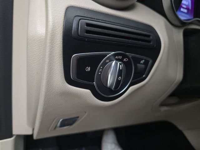 Used 2017 Mercedes-Benz GLC 300 image 24