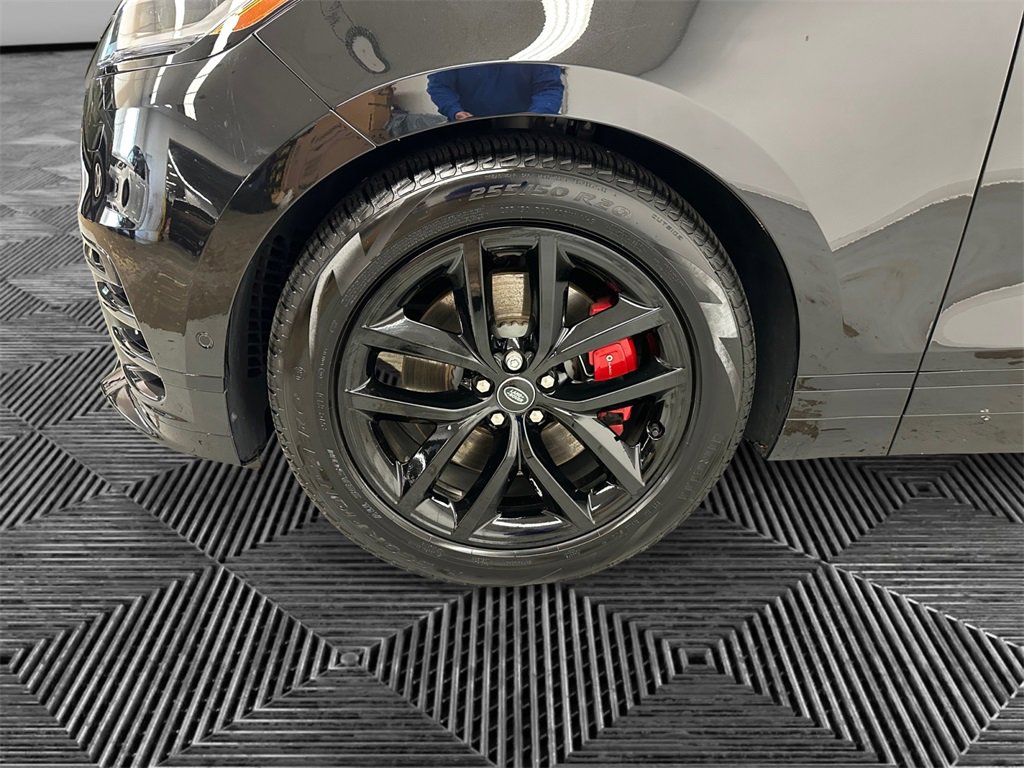 Used 2025 Land Rover Range Rover Velar Dynamic SE image 14