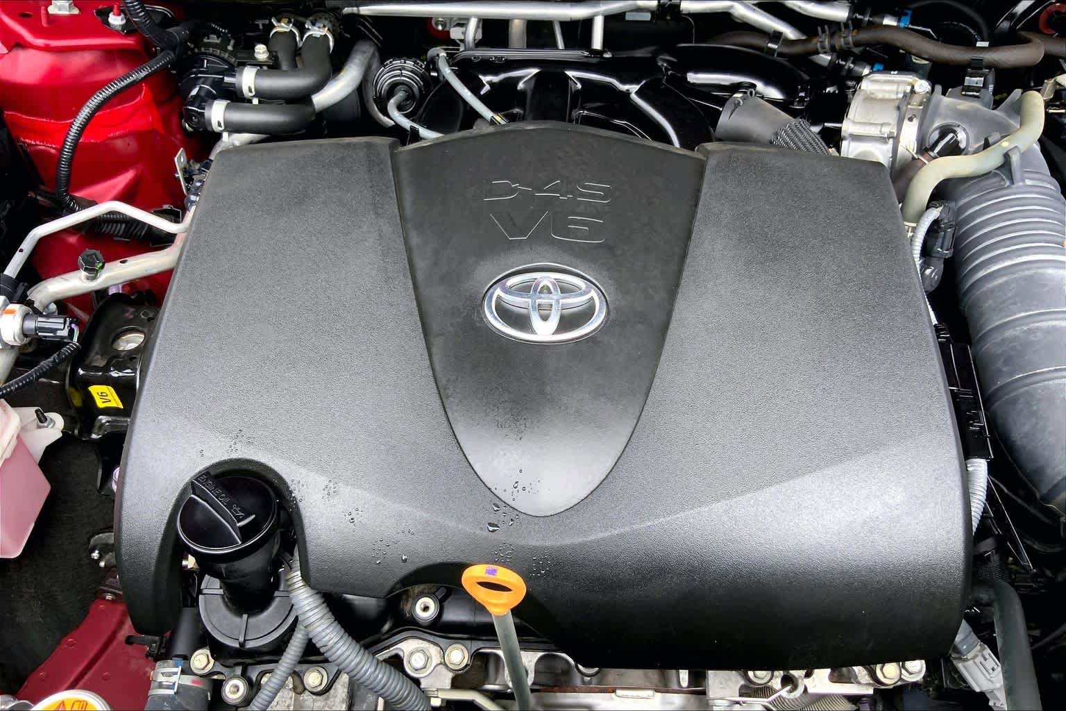 Used 2021 Toyota Highlander XLE FWD image 32
