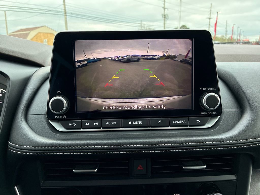 Used 2023 Nissan Rogue SV AWD/4WD image 27