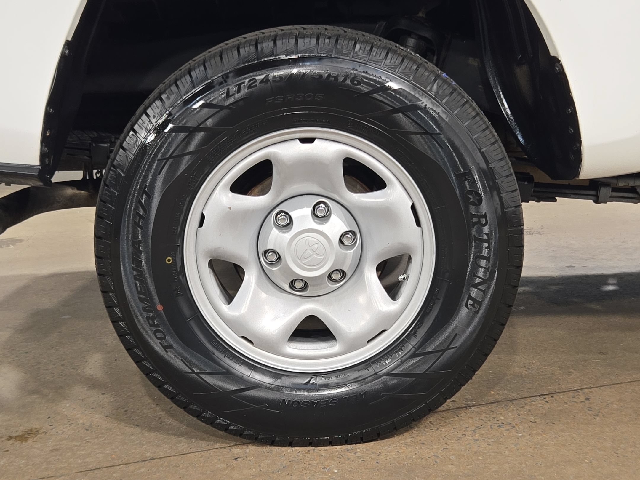 Used 2021 Toyota Tacoma SR RWD image 17