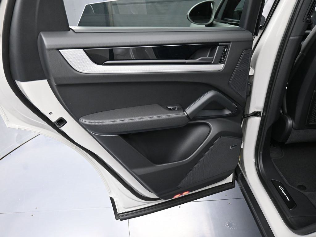 New 2026 Porsche Cayenne E-Hybrid image 23
