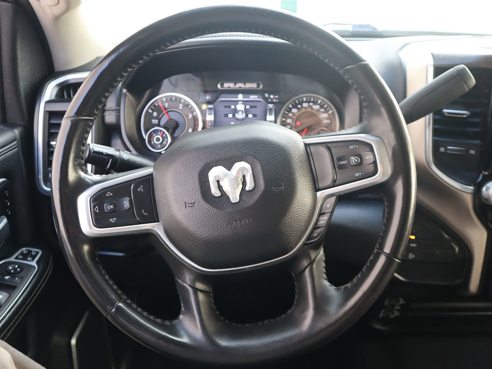 Used 2024 RAM 2500 Laramie w/ Cold Weather Group image 40