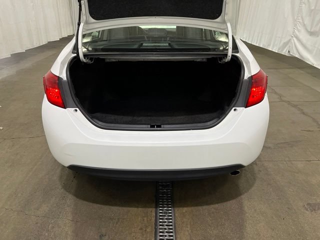 Certified 2019 Toyota Corolla SE w/ Carpet Mat Package (TMS) FWD image 12