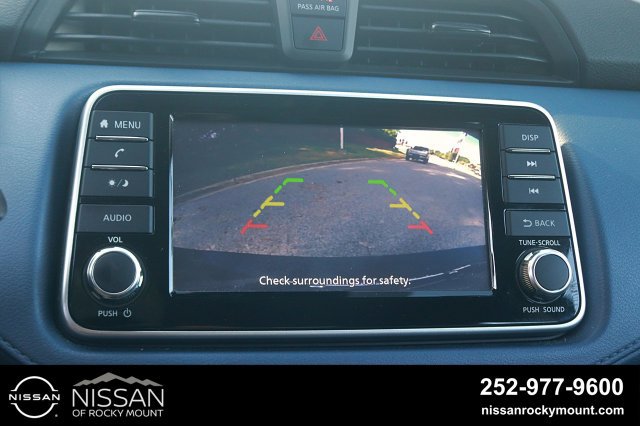 Used 2025 Nissan Versa SV FWD image 23