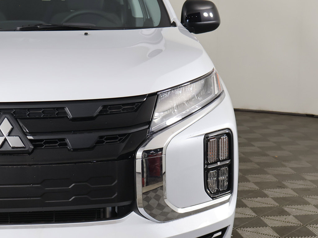 New 2027 Mitsubishi Outlander Sport LE FWD image 11