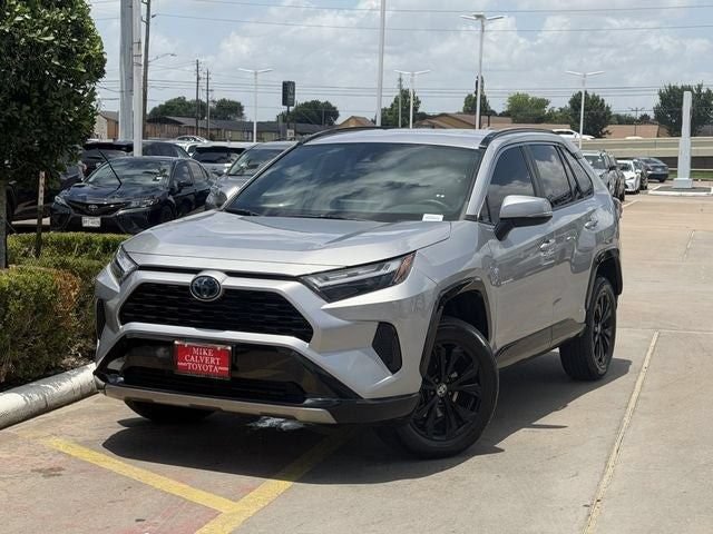 Used 2023 Toyota RAV4 SE AWD/4WD image 2