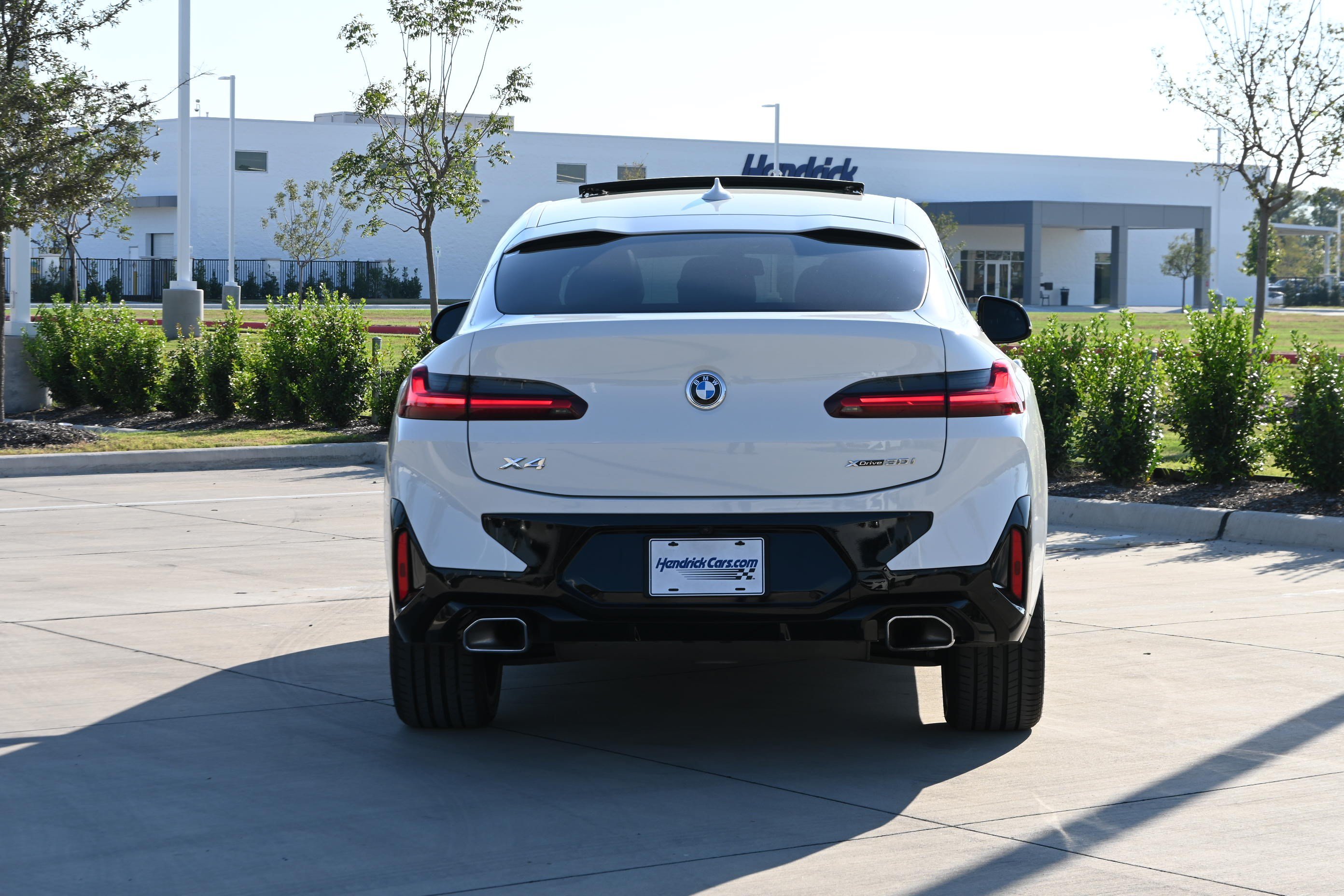 Certified 2025 BMW X4 xDrive30i w/ Premium Package AWD/4WD image 8