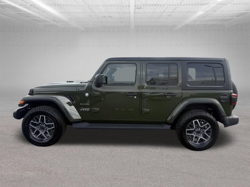 Used 2024 Jeep Wrangler Unlimited Sahara AWD/4WD image 11