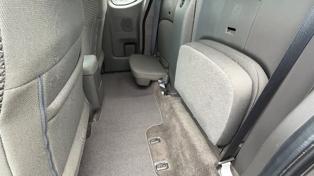 Used 2016 Nissan Frontier PRO-4X image 14