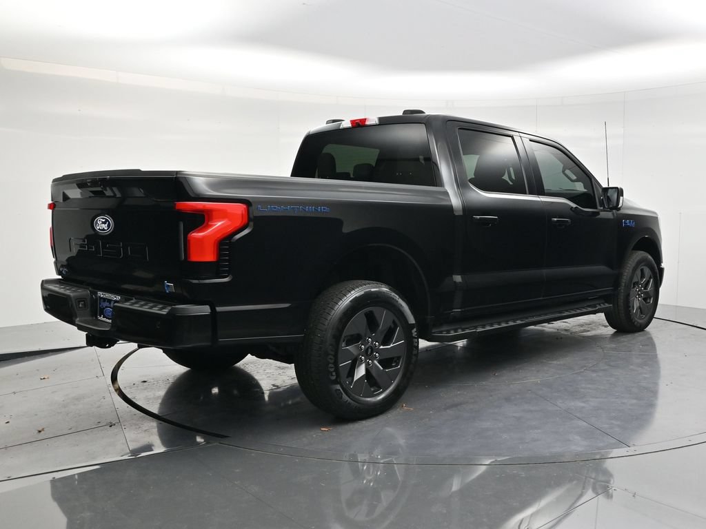 Used 2024 Ford F150 Lightning Flash AWD/4WD image 5