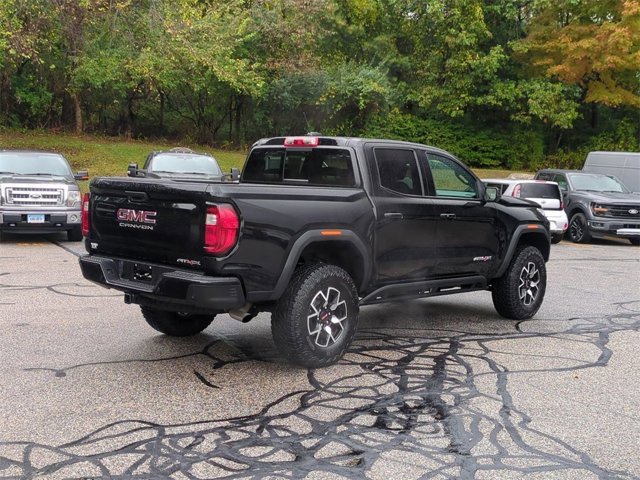 Used 2024 GMC Canyon AT4X image 3