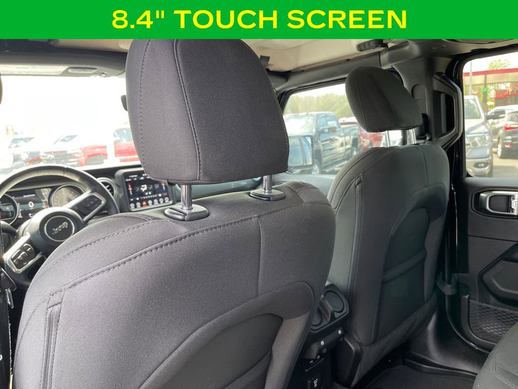 Used 2019 Jeep Wrangler Unlimited Sahara image 14