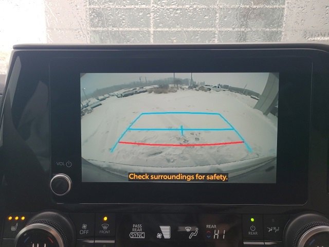 Used 2024 Toyota Highlander XLE image 30