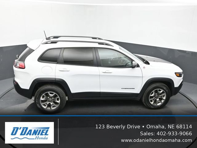 Used 2019 Jeep Cherokee Trailhawk w/ Cold Weather Group AWD/4WD image 19