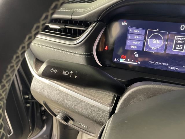 Used 2024 Jeep Grand Cherokee Overland w/ Adv Protech Group III image 13