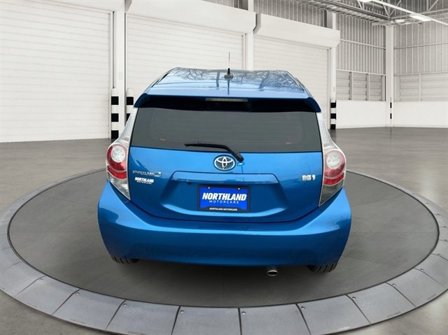 Used 2013 Toyota Prius C Three FWD image 3