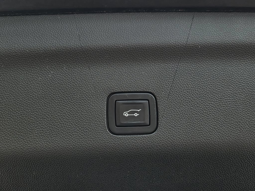 Certified 2021 Chevrolet Tahoe Z71 AWD/4WD image 28