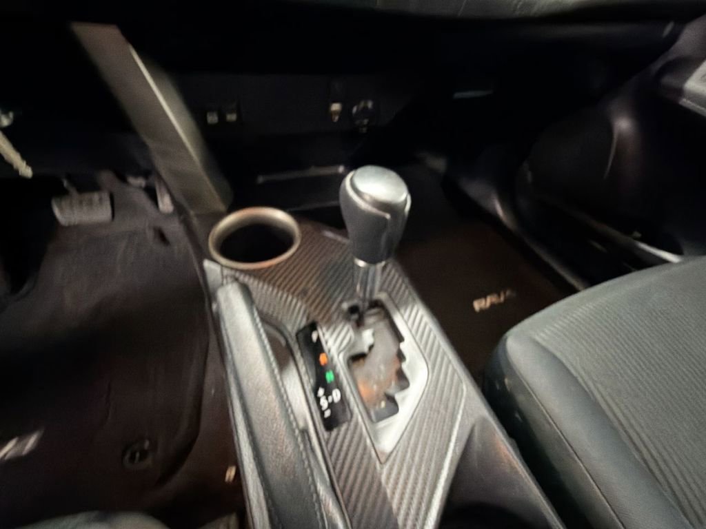 Used 2015 Toyota RAV4 LE image 15