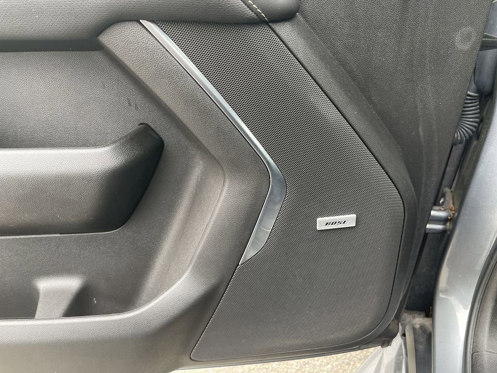 Used 2021 GMC Yukon SLT w/ SLT Premium Package image 24