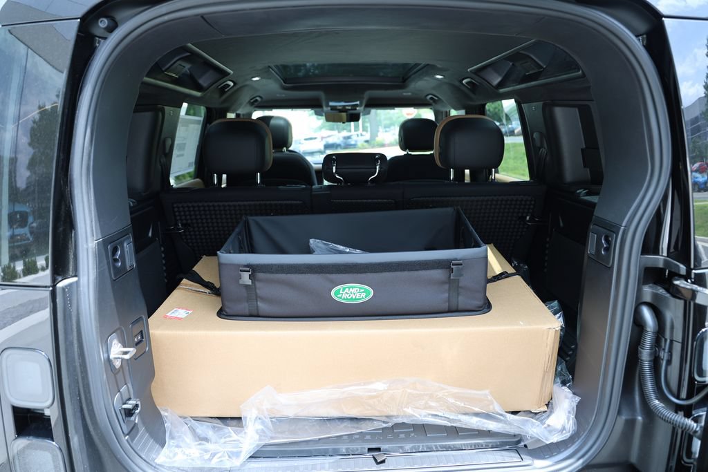 New 2026 Land Rover Defender 110 X AWD/4WD image 11