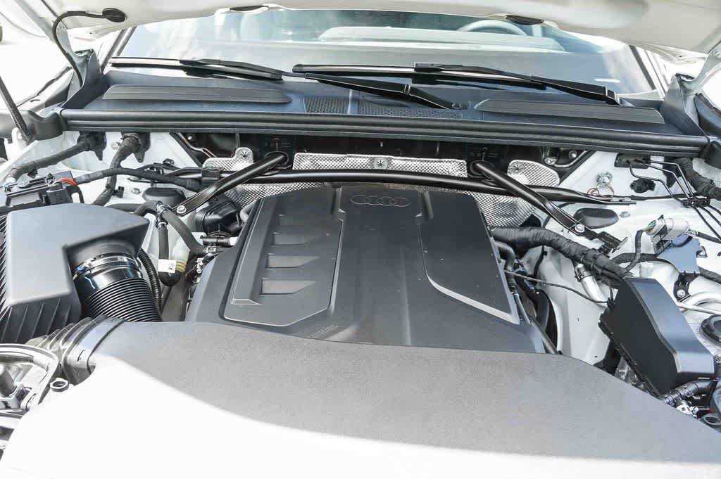 Used 2025 Audi Q5 Premium w/ Premium Plus AWD/4WD image 30