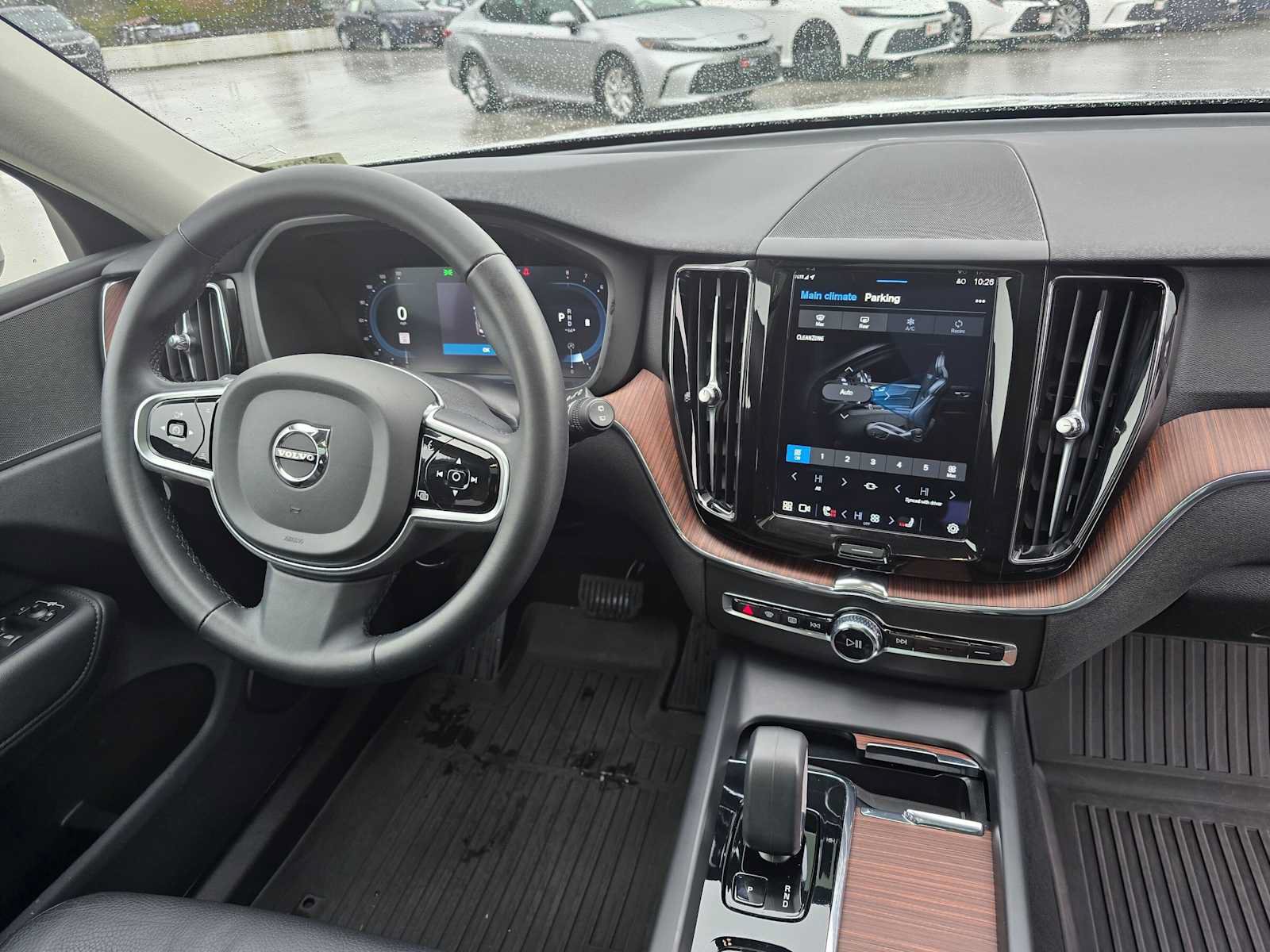 Used 2023 Volvo XC60 B5 Plus w/ Climate Package AWD/4WD image 11