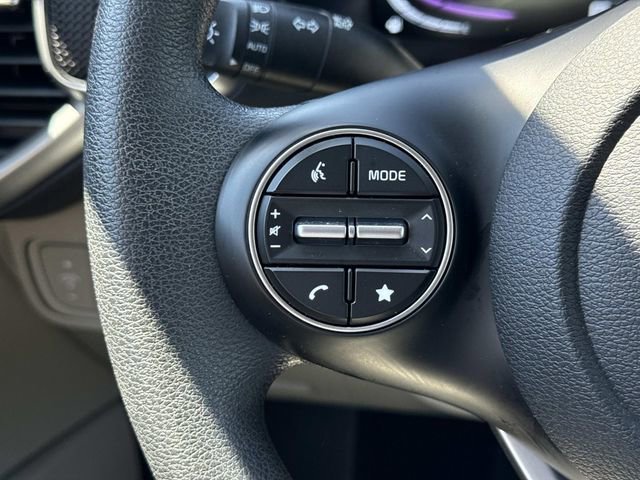 Used 2025 Kia Soul LX w/ LX Technology Package image 24