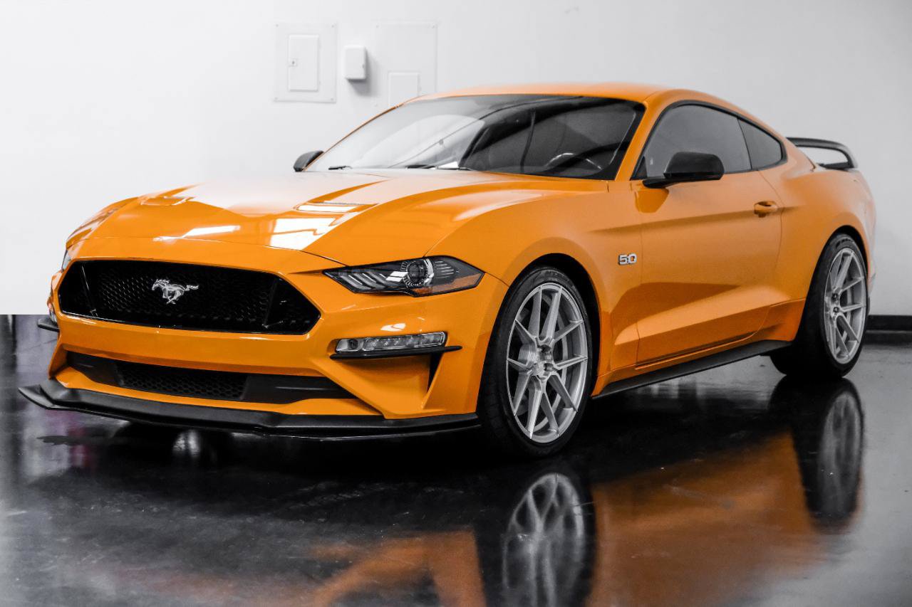 Used 2018 Ford Mustang GT w/ GT Performance Package RWD image 6