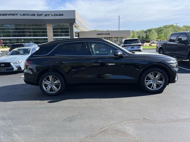 Used 2025 Genesis GV70 3.5T Sport AWD/4WD image 2