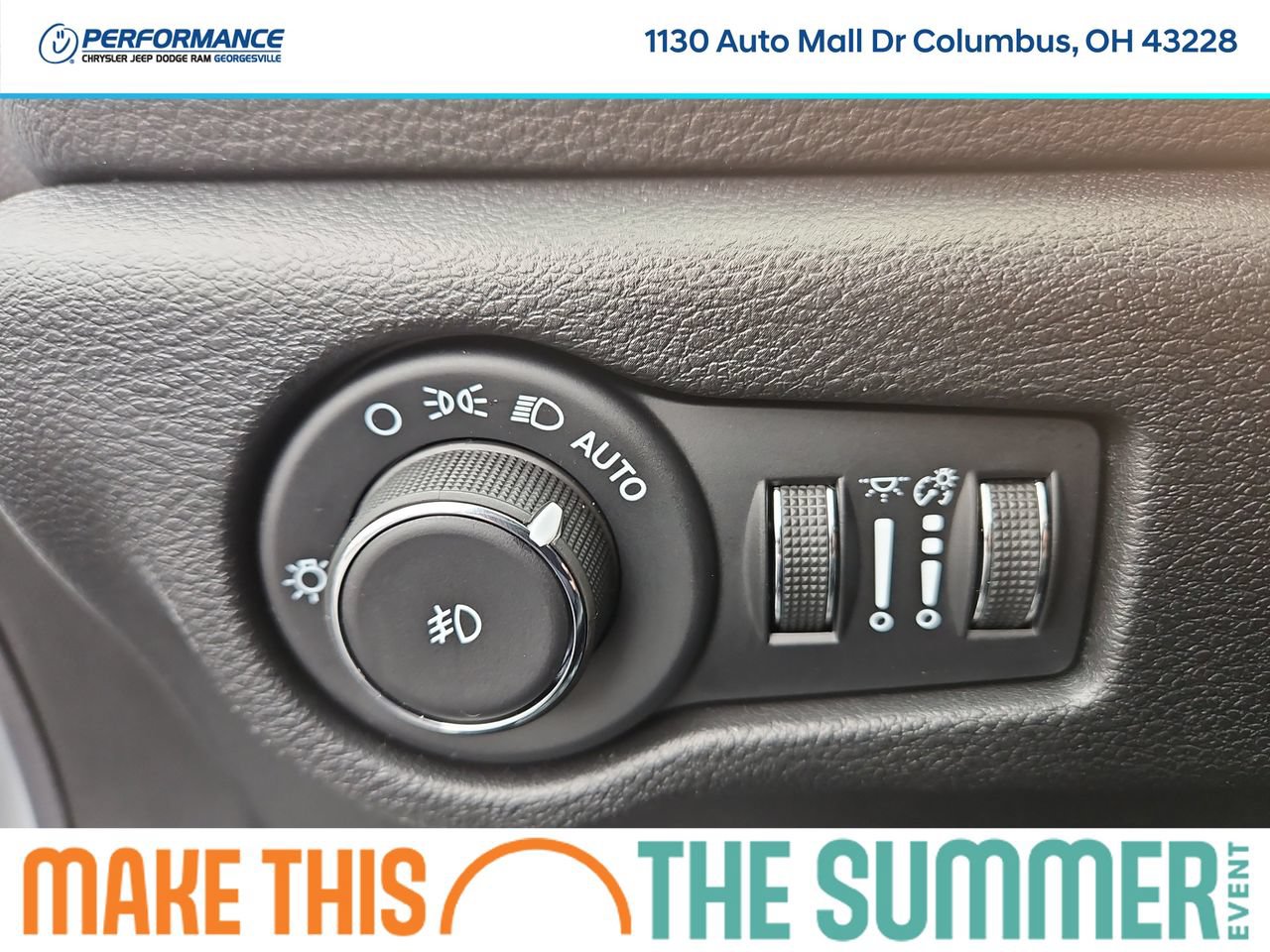 New 2026 Chrysler Pacifica Select w/ S Appearance Package FWD image 31