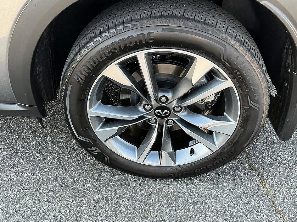 Used 2023 INFINITI QX60 Luxe w/ Cargo Package image 8