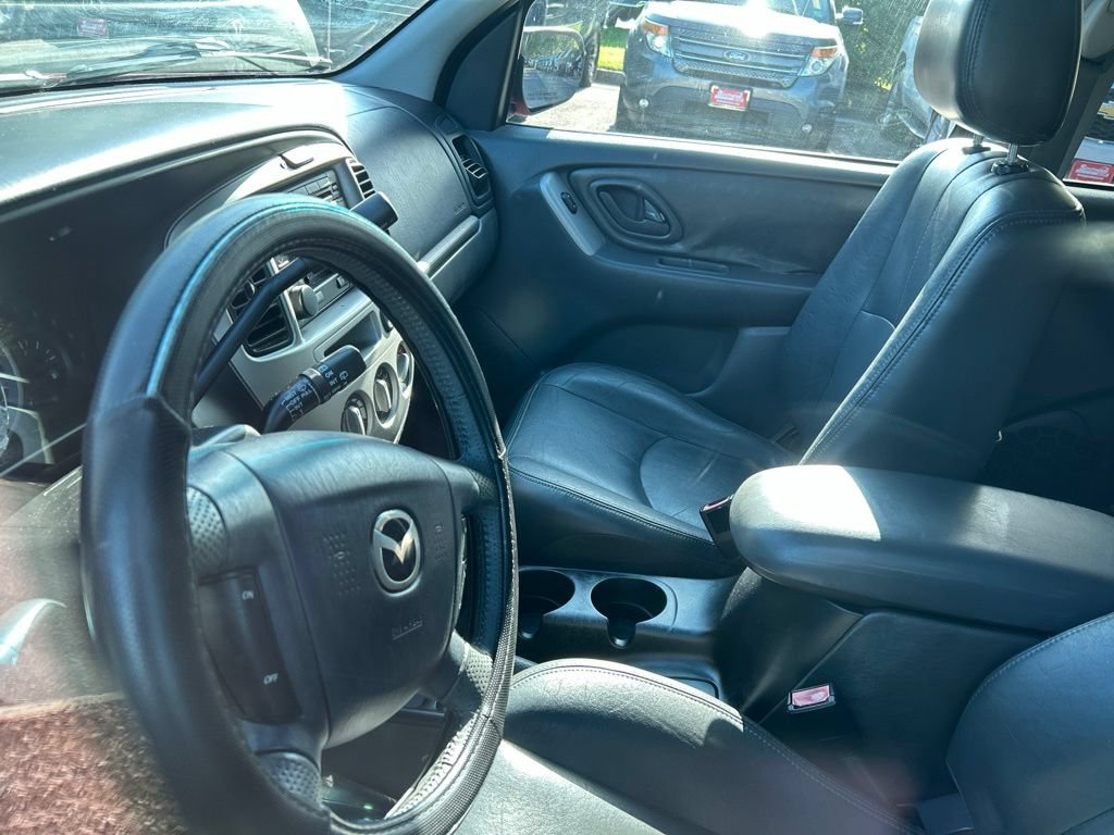 Used 2004 MAZDA Tribute ES w/ Tow Pkg AWD/4WD image 11