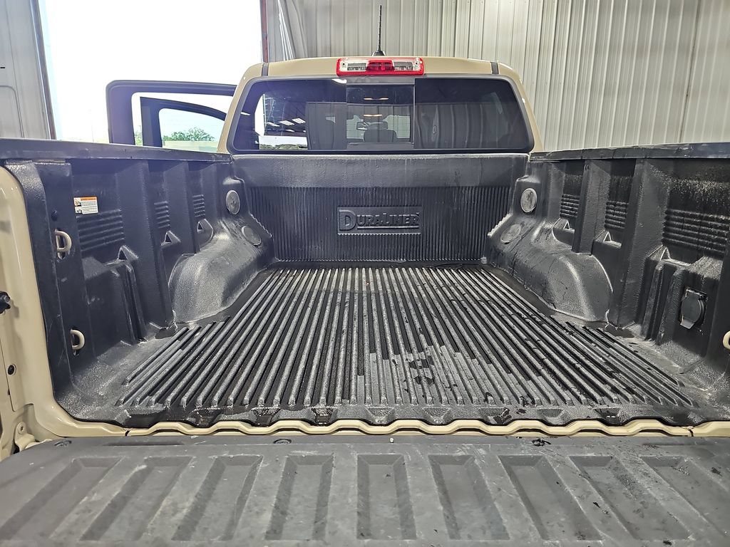 Used 2024 GMC Canyon AT4 w/ Technology Package AWD/4WD image 12