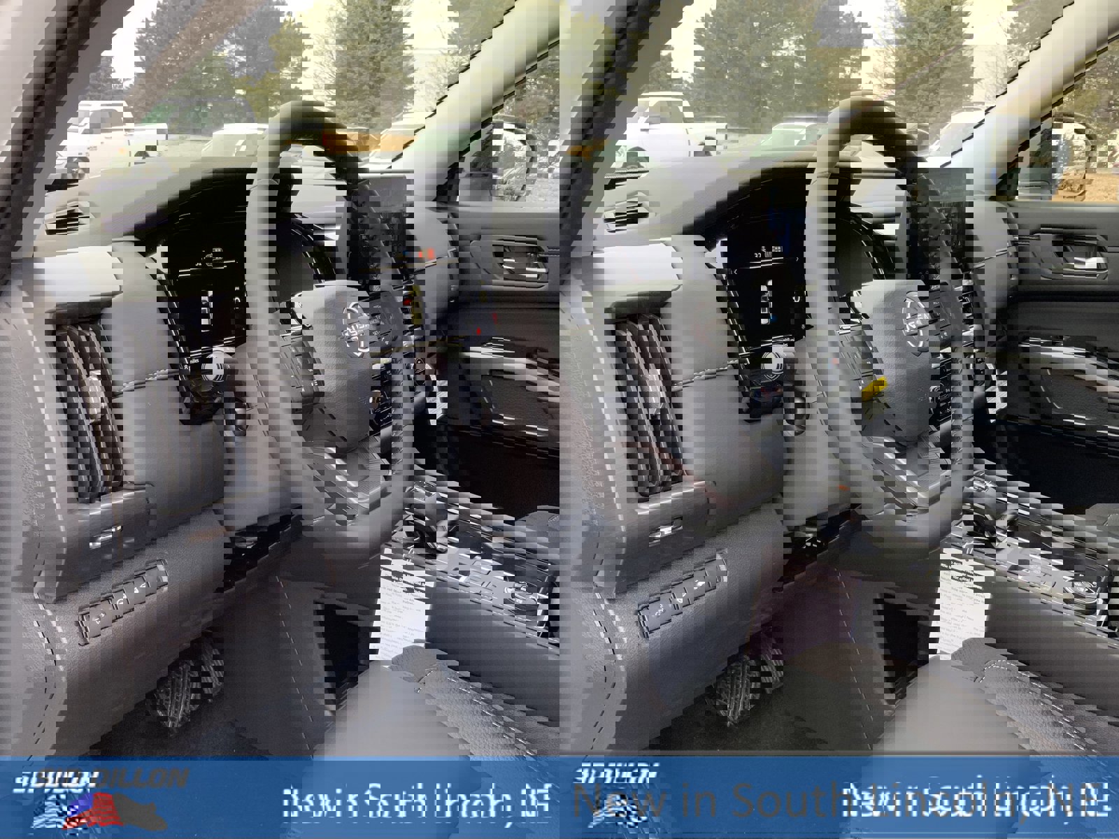 New 2026 Nissan Pathfinder SL image 6