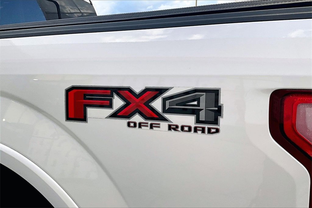 Used 2016 Ford F150 Platinum w/ Equipment Group 701A Luxury image 24