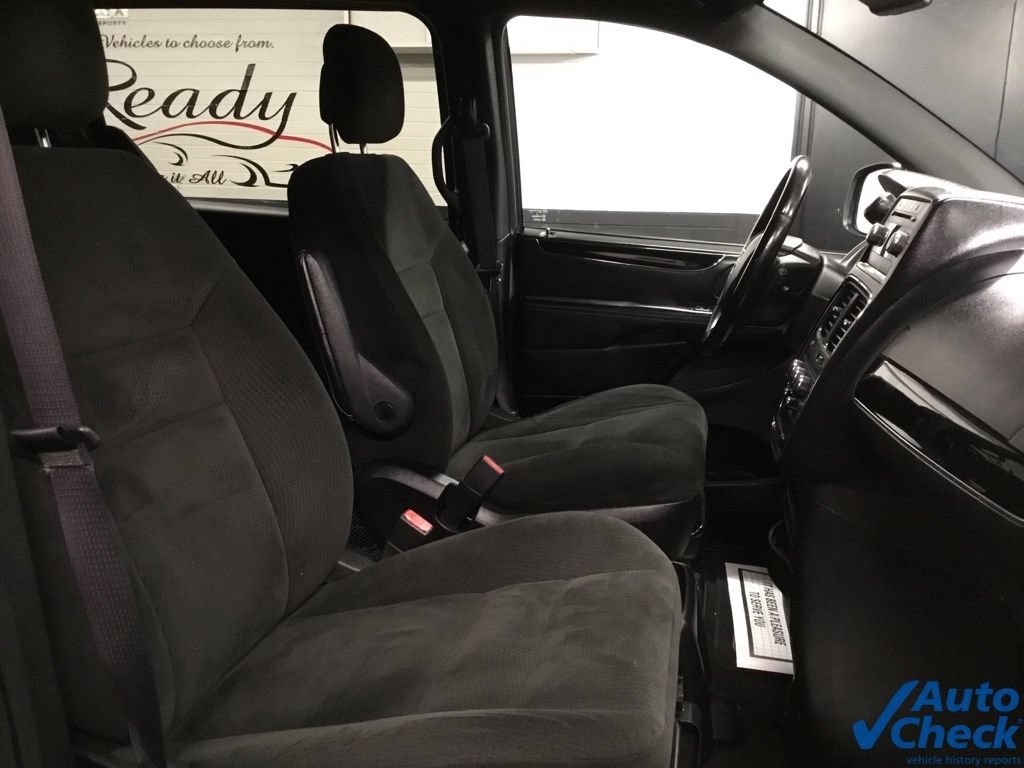 Used 2015 Dodge Grand Caravan SE FWD image 33