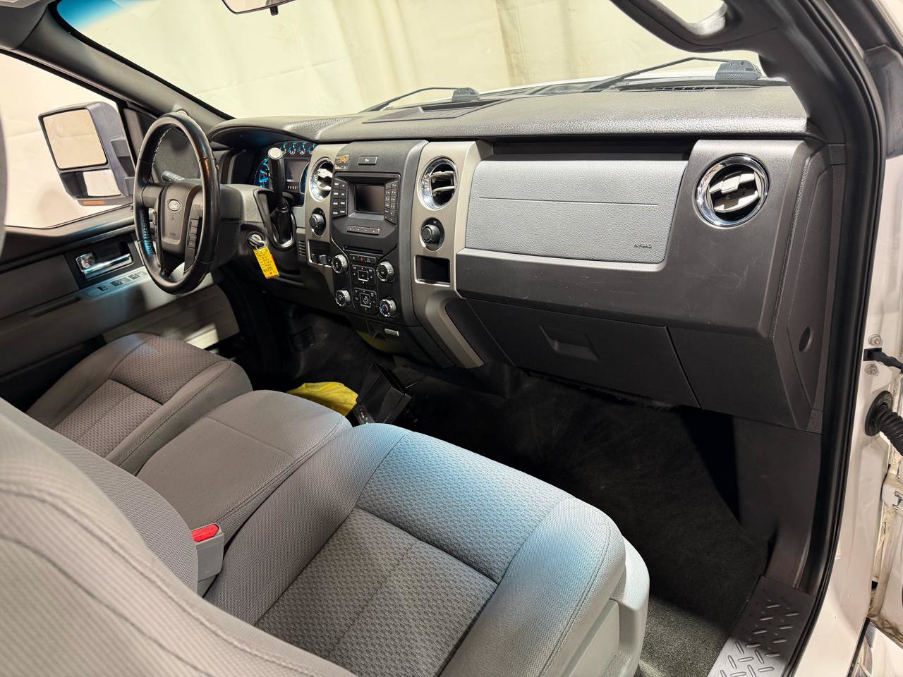 Used 2014 Ford F150 XLT AWD/4WD image 12