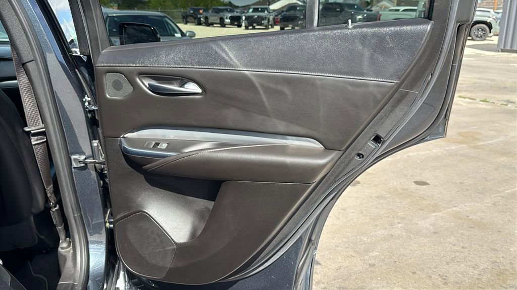 Used 2021 Cadillac XT4 Premium Luxury image 29