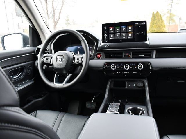 New 2026 Honda Pilot Touring image 21