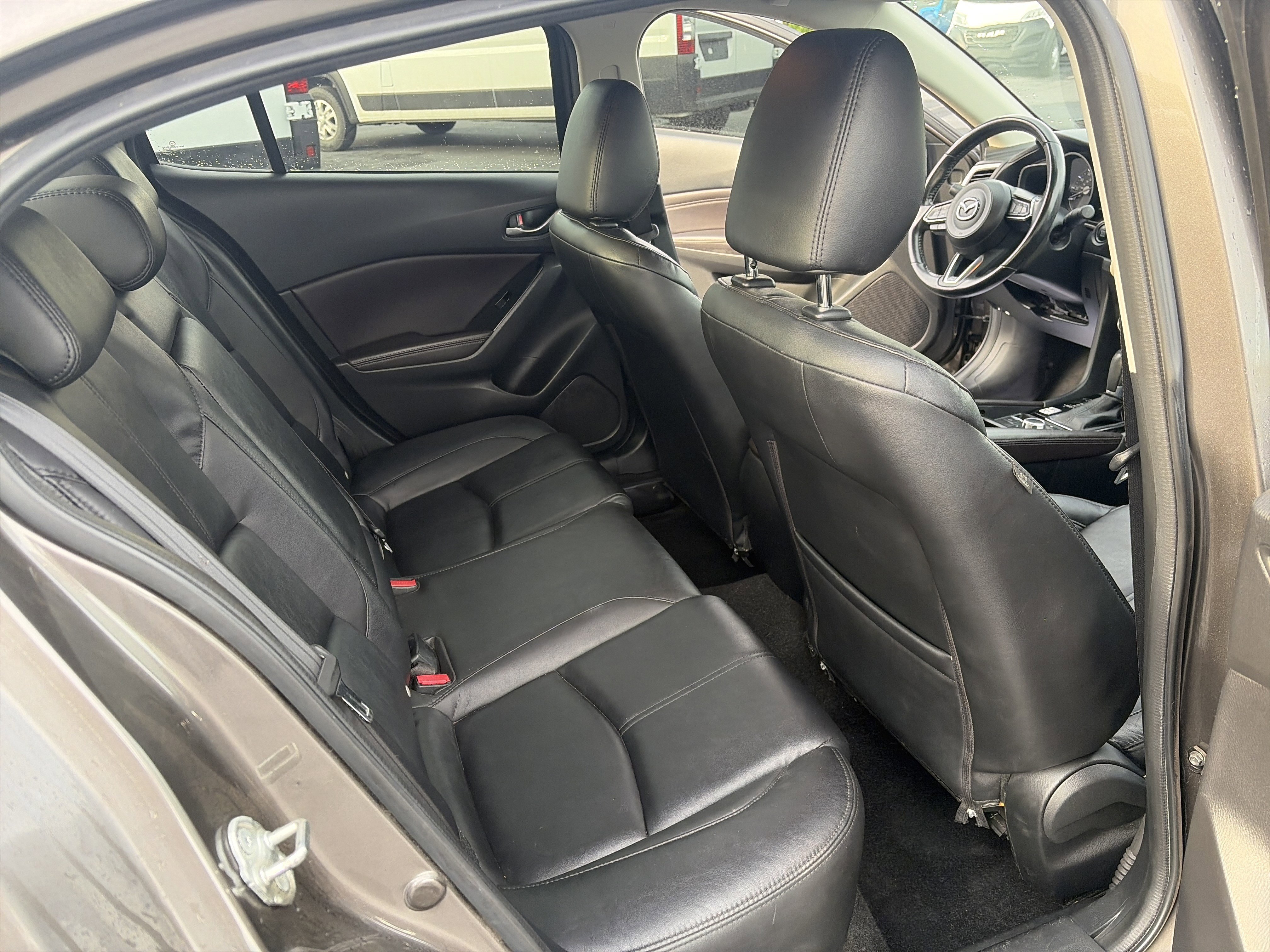 Used 2017 MAZDA MAZDA3 Touring FWD image 22