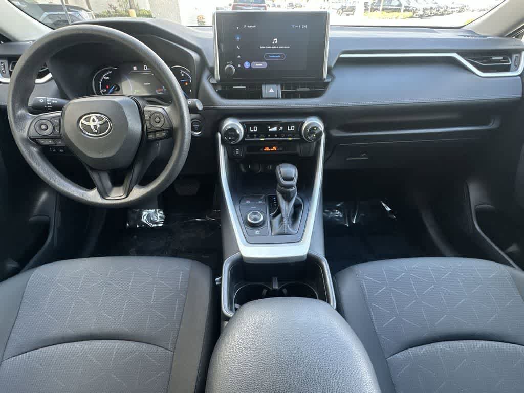Used 2025 Toyota RAV4 XLE image 23