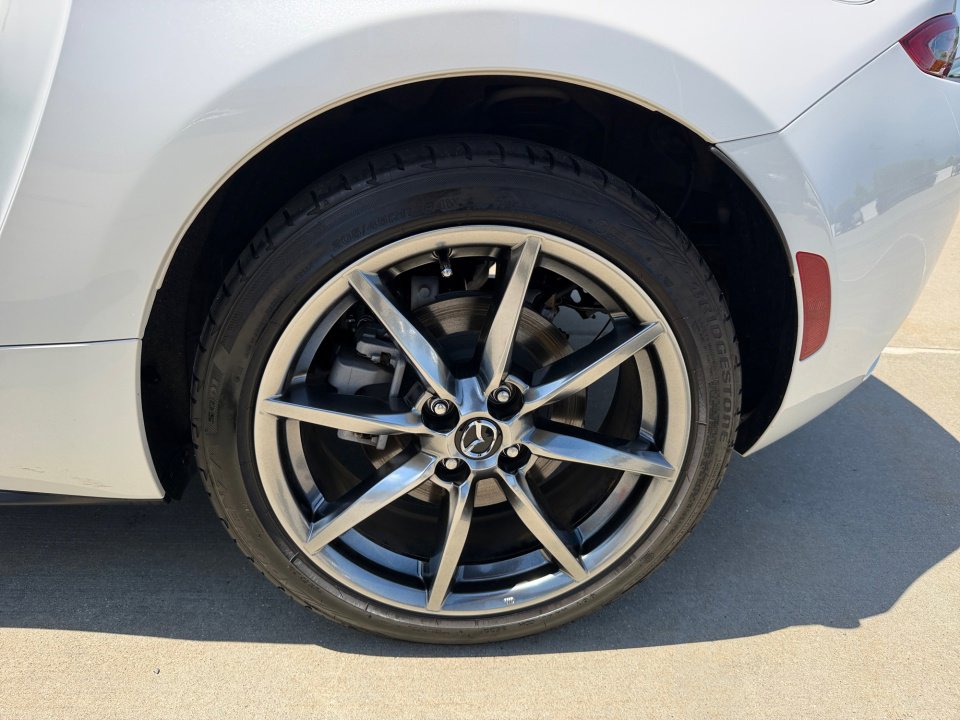 Used 2022 MAZDA MX-5 Miata RF Grand Touring RWD image 22