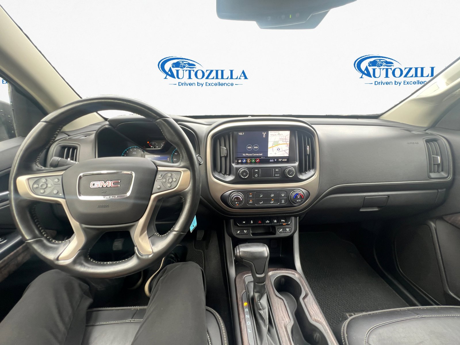 Used 2021 GMC Canyon Denali image 13